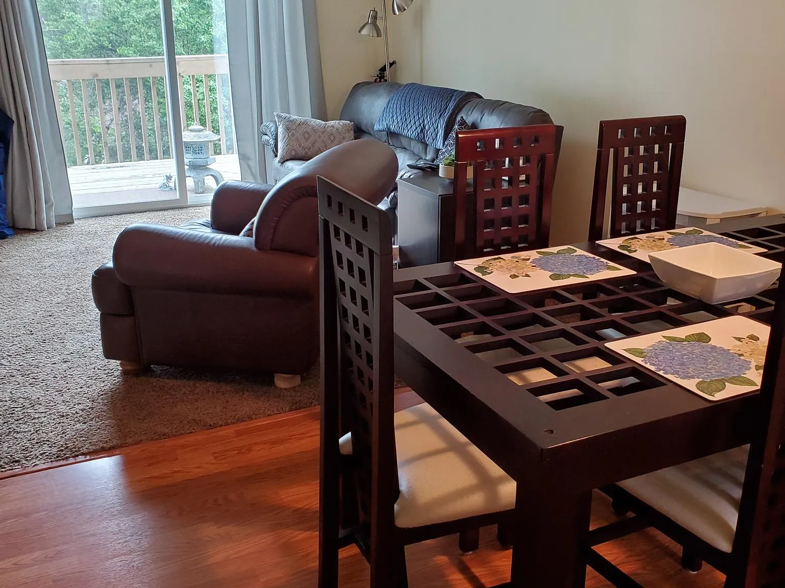 2 bed, 1040 sqft, $1,200 — Photo 1