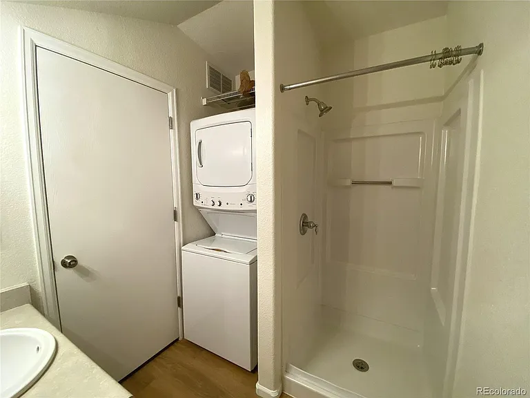 2119 Falkirk Dr #B — Photo 13