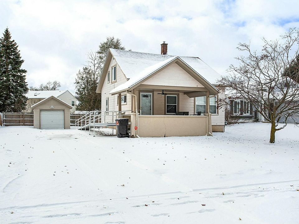 1st image of 222 48th St SE