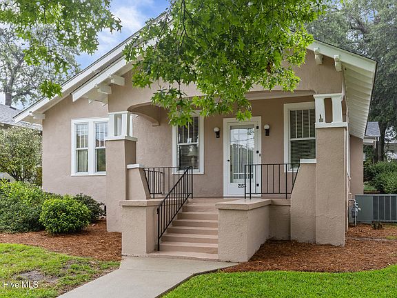 3rd image of 2153 Kings Way