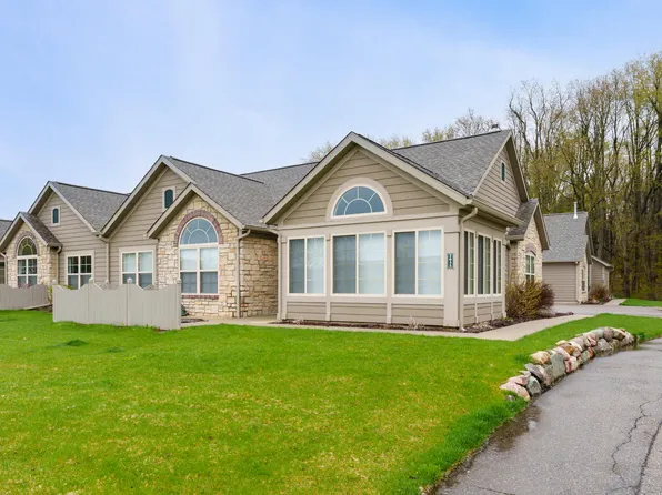 2635 Bluestone Cir, Kalamazoo, MI 49009