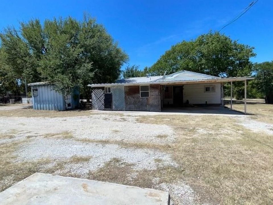 1st image of 312 Alexander Ln