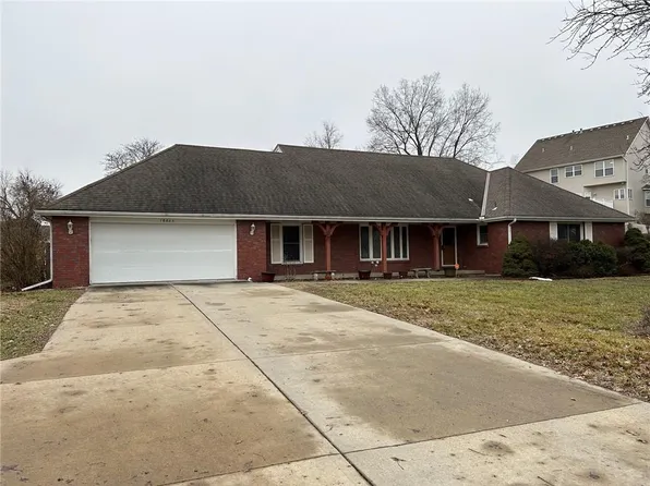18805 E R D Mize Rd, Independence, MO 64057