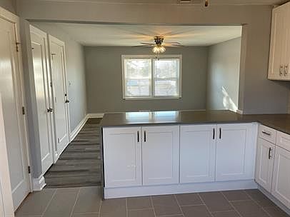4th image of 1417 E 31st St #1-W