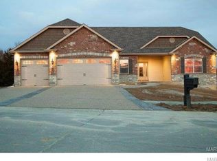 100 Miranda Ct, Wentzville, MO 63385