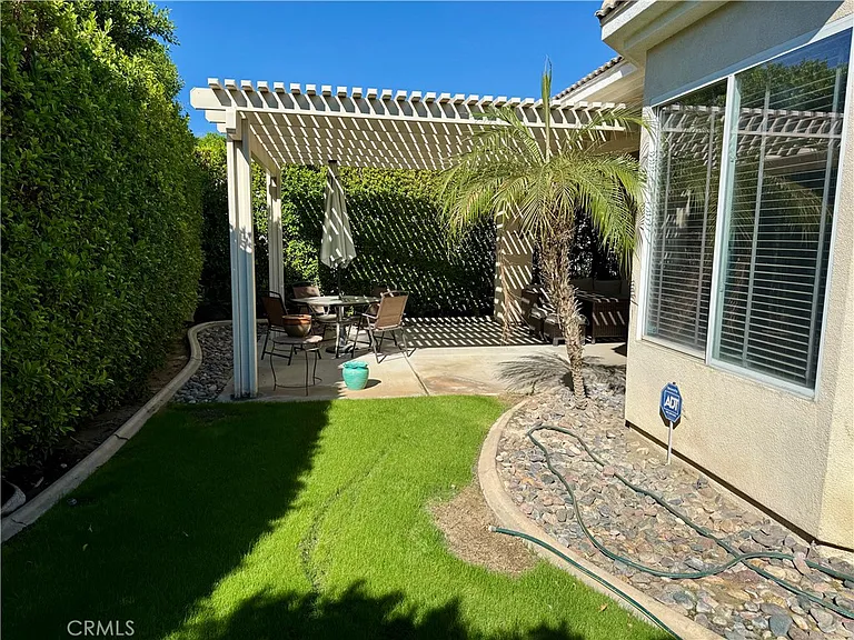 80589 Hoylake Dr — Photo 32
