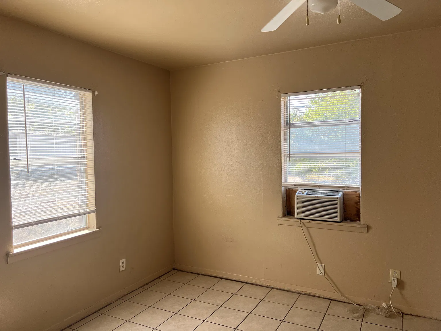 210 Marston Street - B — Photo 4