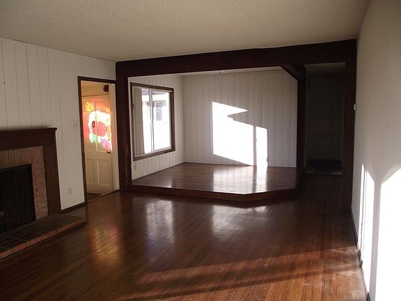 4th image of 524 N Ardmore Ave
