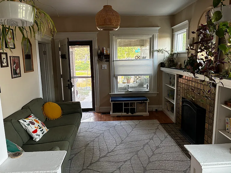 2801 N Franklin St — Photo 4