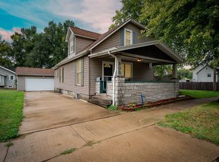 805 S Livingston St, Bloomington, IL