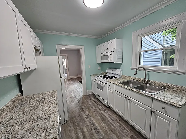 1232 Laidlaw Ave #1 — Photo 7