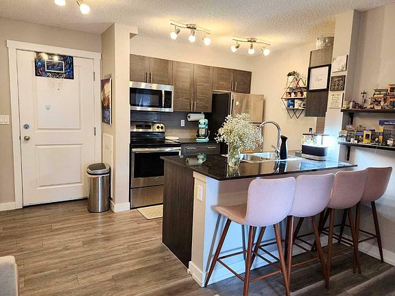 3rd image of 20 Kincora Glen Park NW #312