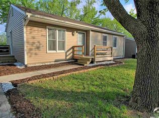 2712 Rawhide Ln, Lawrence, KS 66046