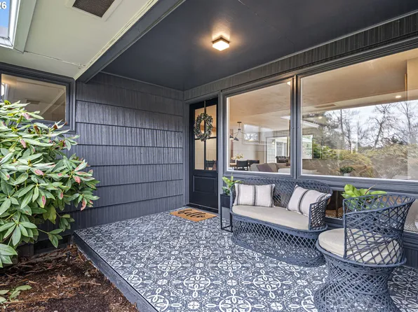 1193 Rio Glen Dr, Eugene, OR 97401