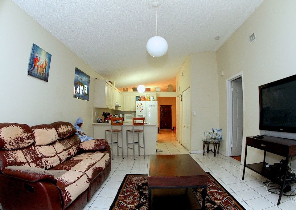 2nd image of 2716 W 74th Ter