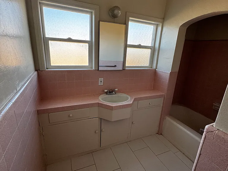 1630 E Whitmore Ave — Photo 4