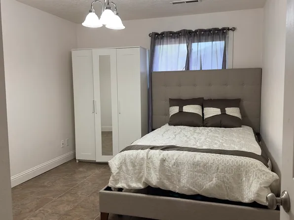 (undisclosed Address), Salem, OR 97302