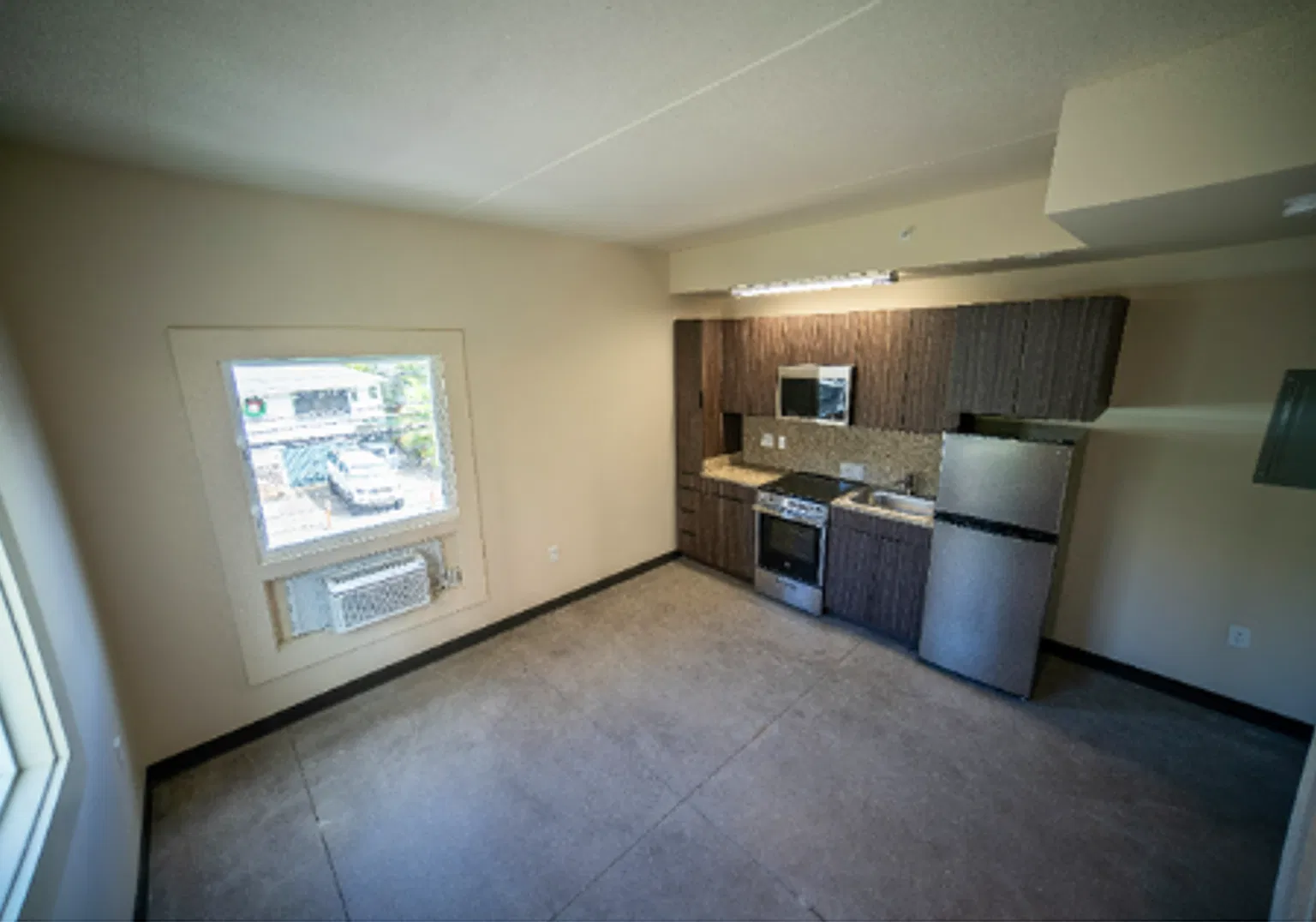 1427 Ernest — Photo 3