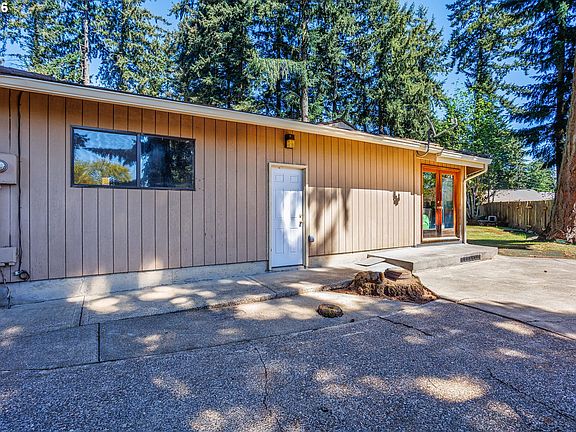 4th image of 12513 SE 18th Cir