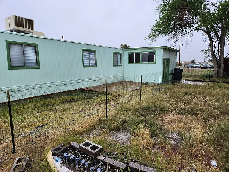 1111 W Hardy Ln #B — Photo 39