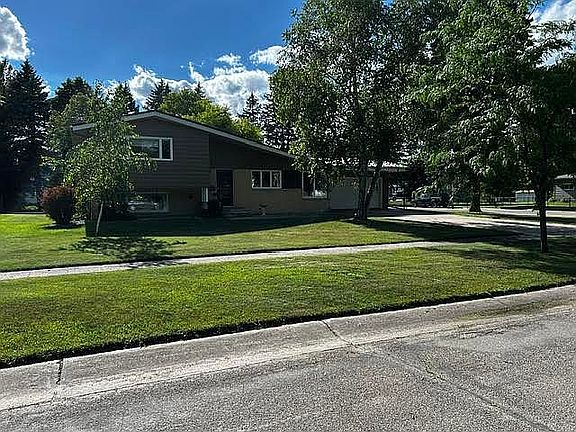2nd image of 207 5th St W