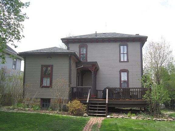 2nd image of 611 Grant St