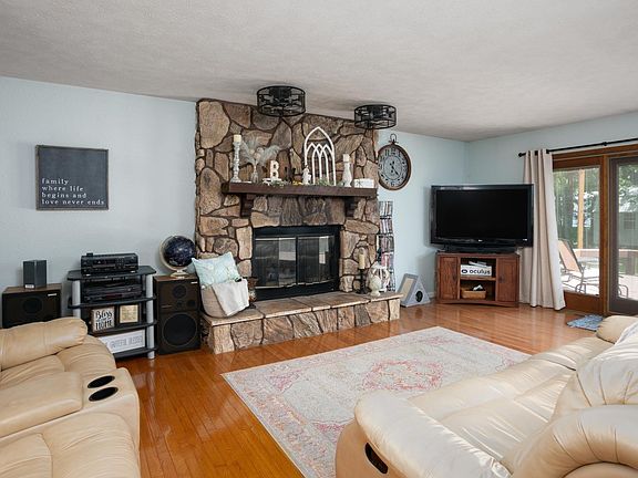 2nd image of 11616 Sherry Lynn Dr
