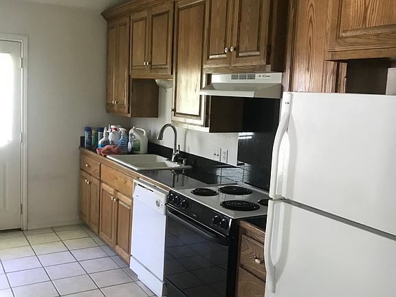 4th image of 3313 Avenue D