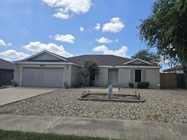 3506 Woodlake Dr