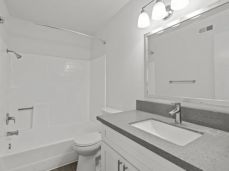 Cerro Vista Apartments — Photo 20
