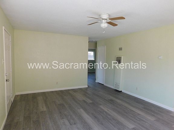 3rd image of 3019 32nd Ave