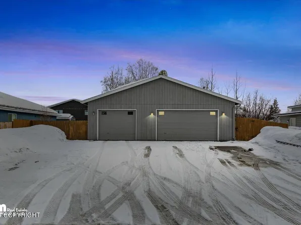 2835 Lily St, Anchorage, AK 99508