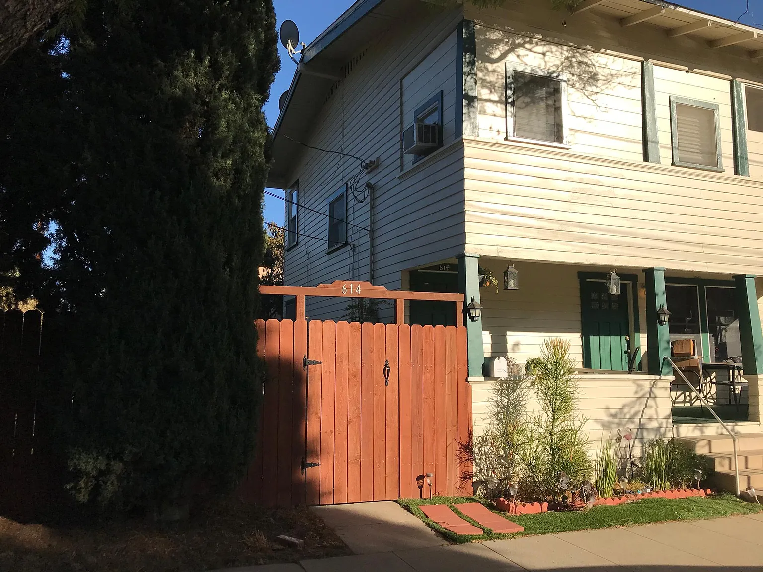 2 bed, 609 sqft, $3,100 — Photo 2