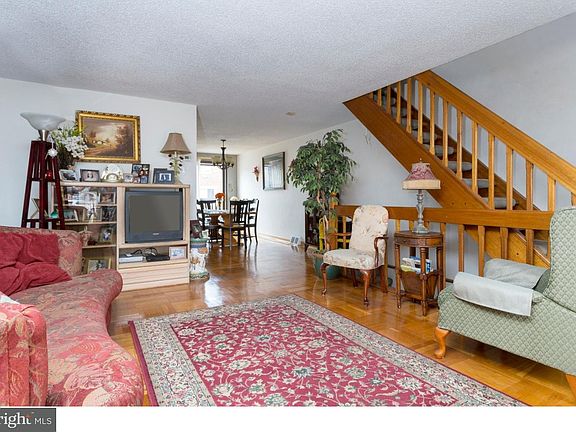 4th image of 3148 S Smedley St