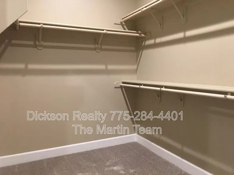 306 Commodore Dr — Photo 18
