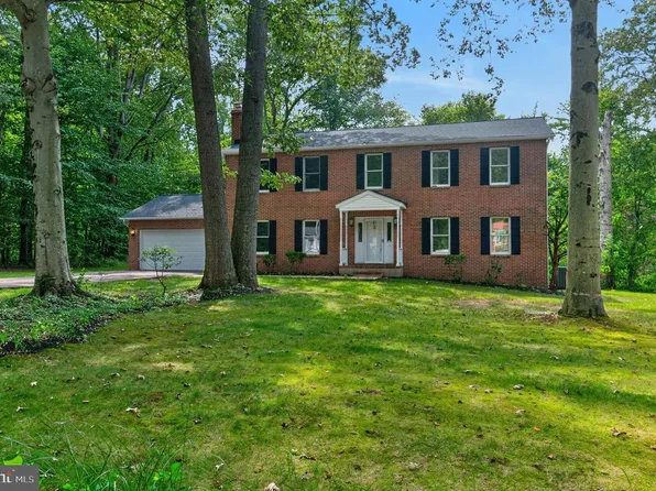 881 Chinquapin Crest Dr, Harwood, MD 20776