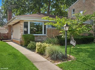 8330 Harding Ave, Skokie, IL 60076