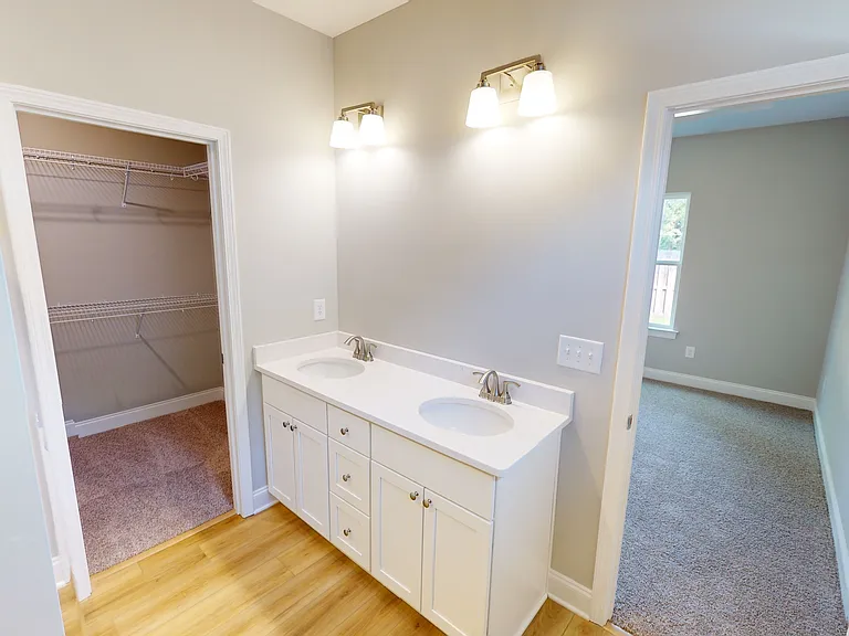 1056 Moen Loop — Photo 23