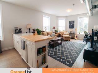 140 Caroline St S #5, Hamilton, ON L8P3K8