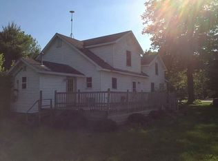 152 John St, Lyons, MI 48851