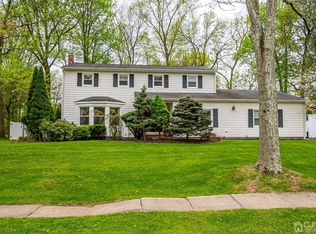 34 Livingston Ave, Edison, NJ 08820
