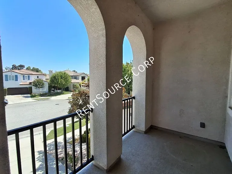 24310 Las Palmas St — Photo 43