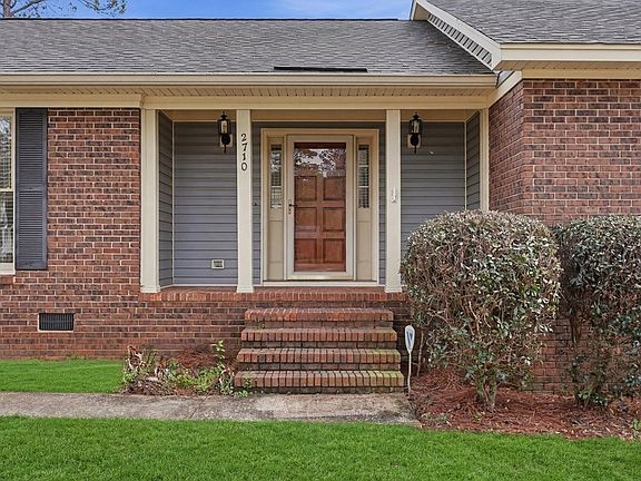 2nd image of 2710 Shannon Rd