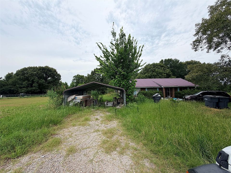 1st image of 942 Rs County Rd #2110