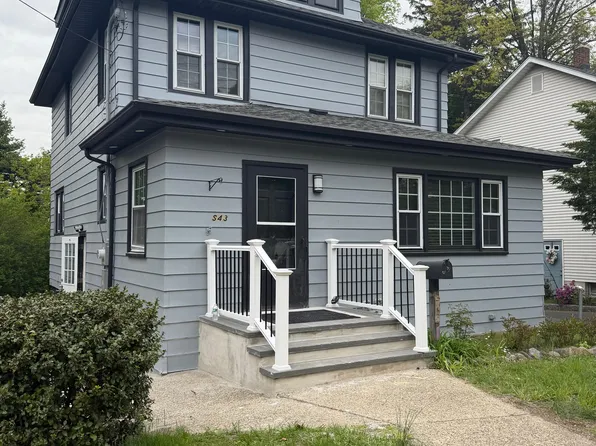 43 S Farview Ave #43, Paramus, NJ 07652