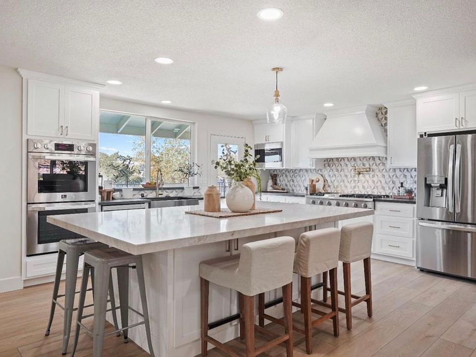 1st image of 3301 Knollridge Dr