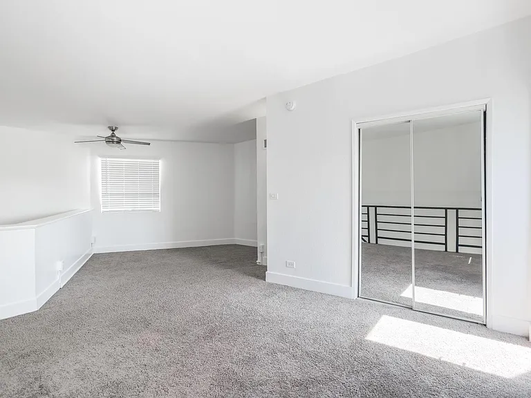 7918 Reseda Blvd — Photo 33