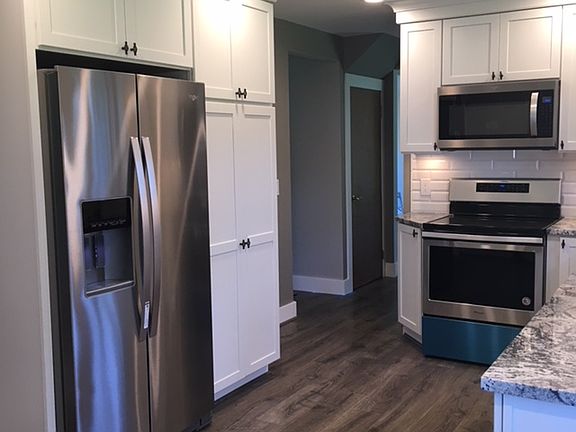 Counter depth w/pantry