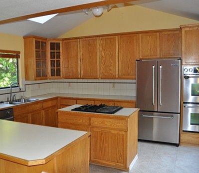 3rd image of 701 Alsace Loraine Ave