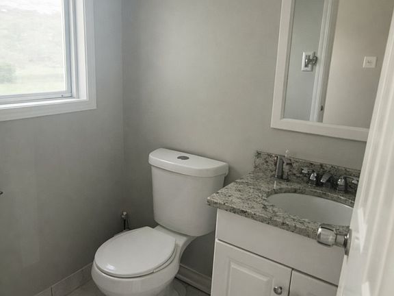 3rd image of 313 N Orchard Dr